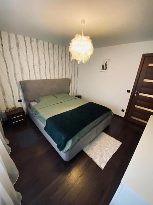 Aparthotel City Center Targu Ocna Ngoại thất bức ảnh